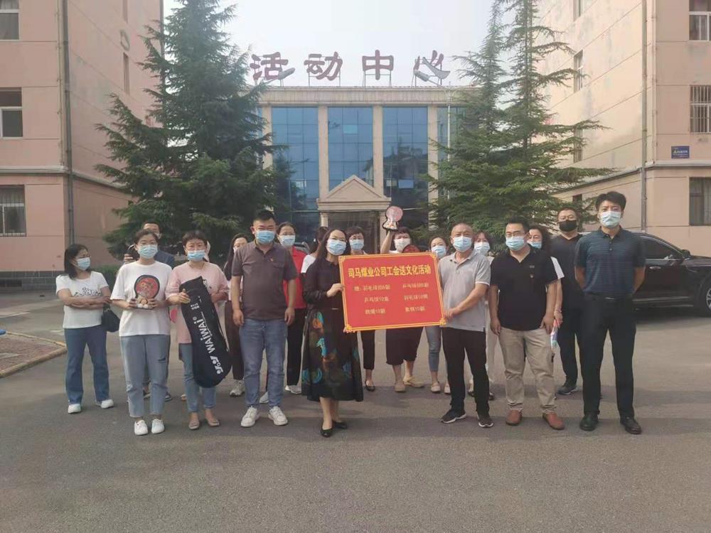 b43d916fdf6346faac5c47a128deb2d3.jpg b43d916fdf6346faac5c47a128deb2d3.jpg