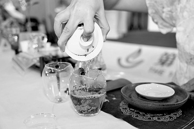 陸羽《茶經(jīng)》與唐代茶文化